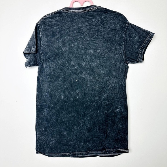 Nirvana NWOT Unisex Smile Gray Crew Neck Short Sleeve Casual T-Shirt Small - Picture 5 of 5